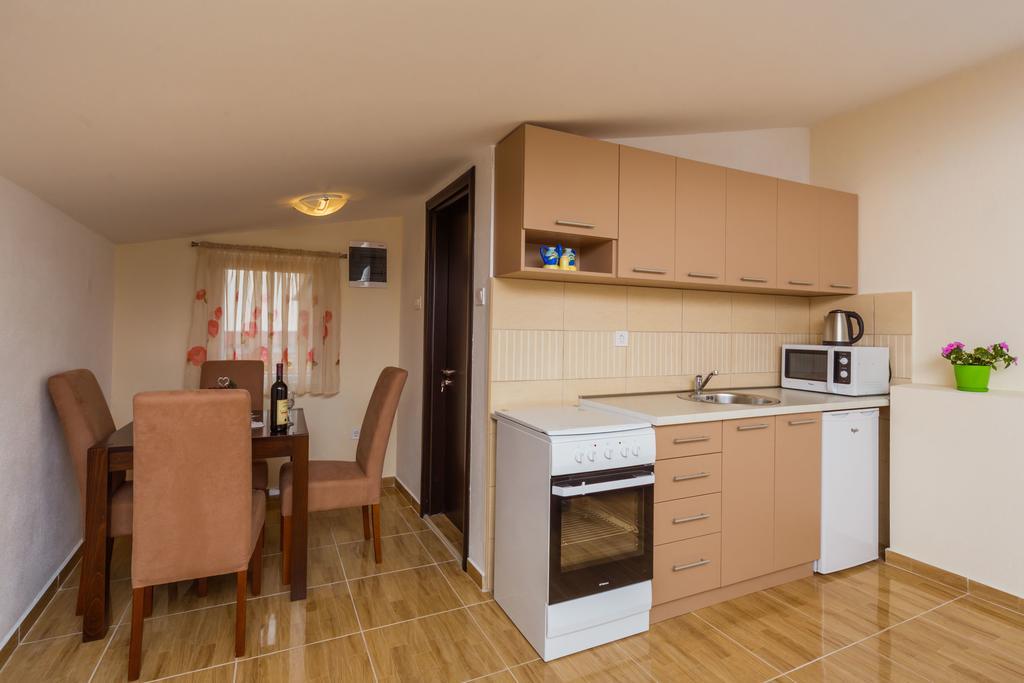 Paradise Bay Apartments コトル エクステリア 写真