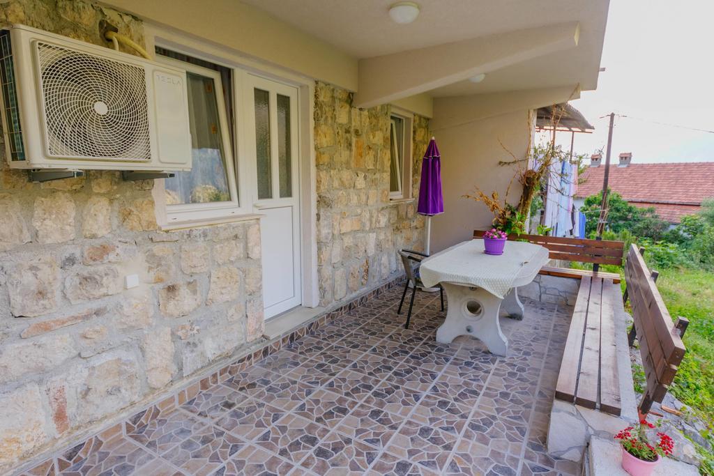 Paradise Bay Apartments コトル エクステリア 写真