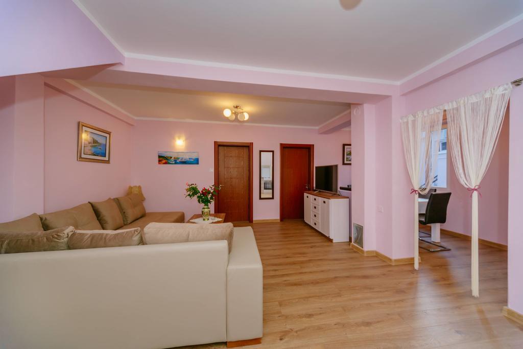 Paradise Bay Apartments コトル エクステリア 写真