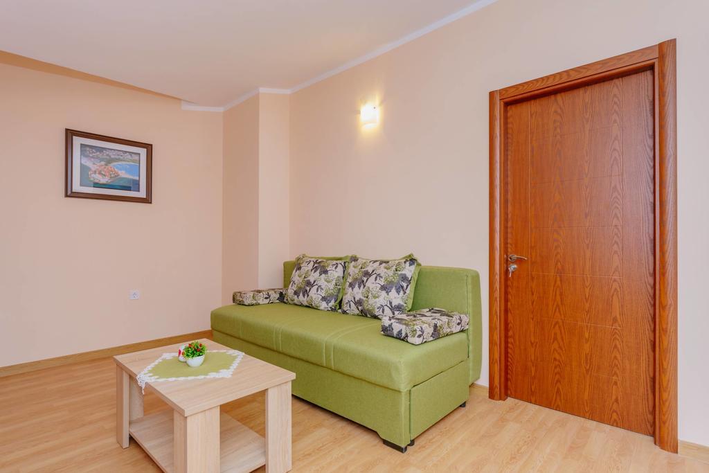 Paradise Bay Apartments コトル エクステリア 写真